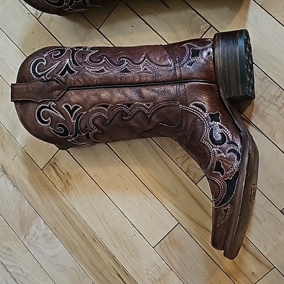 Circle G cowgirl boots - Picture 3 of 10